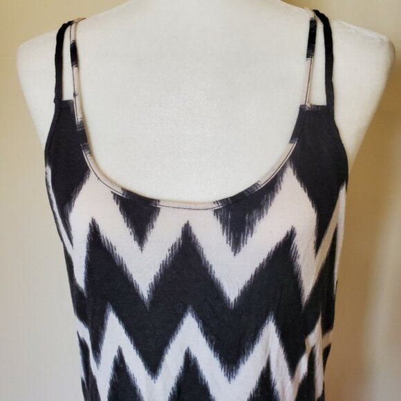 H&M Tank - Picture 2 of 5